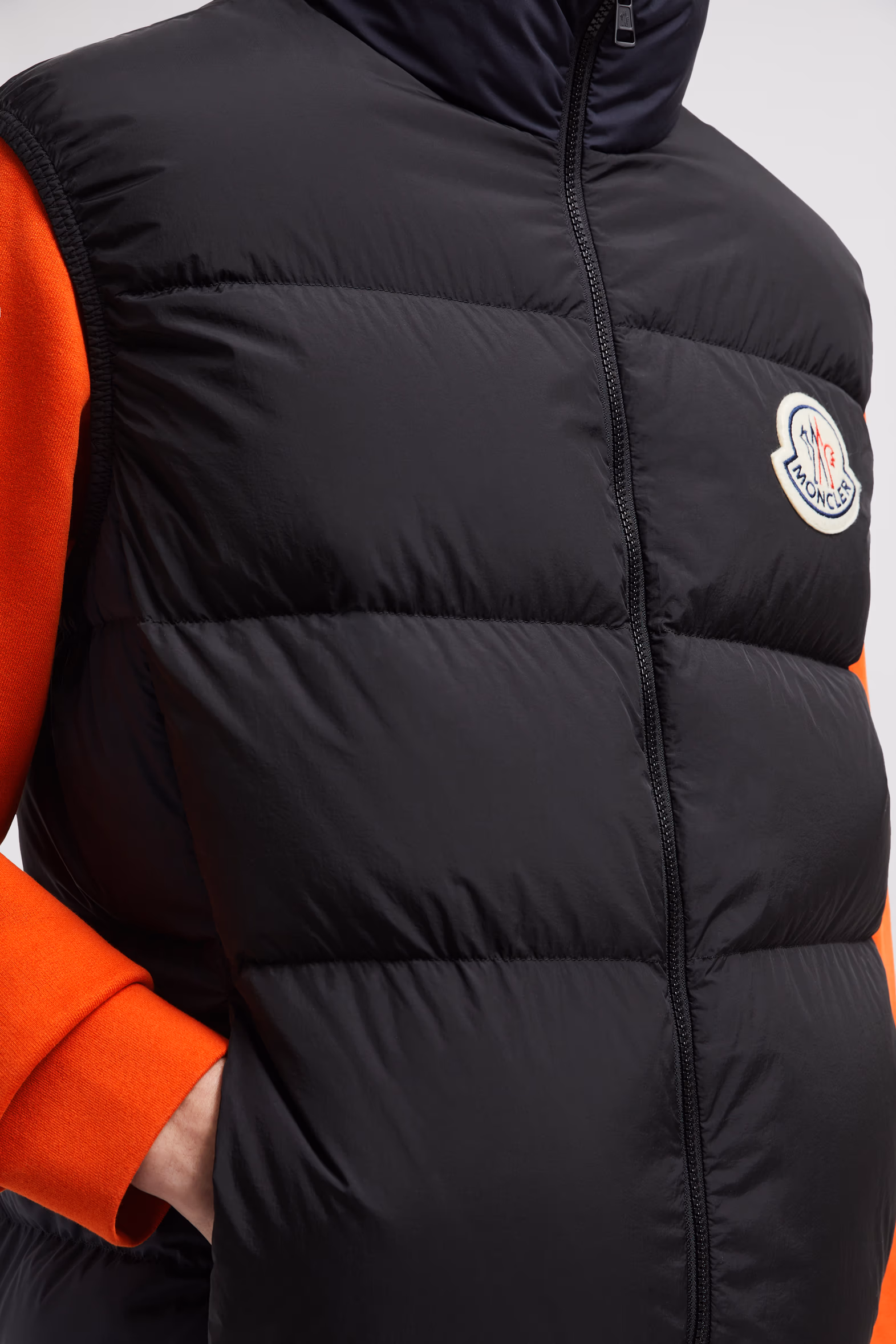Almaz Down Vest Men Black & Navy Blue Moncler 6